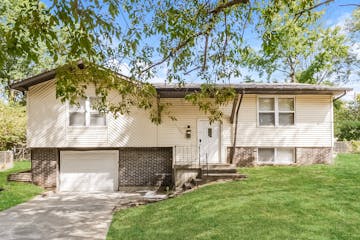11943 Sycamore Ave Grandview, MO 64030